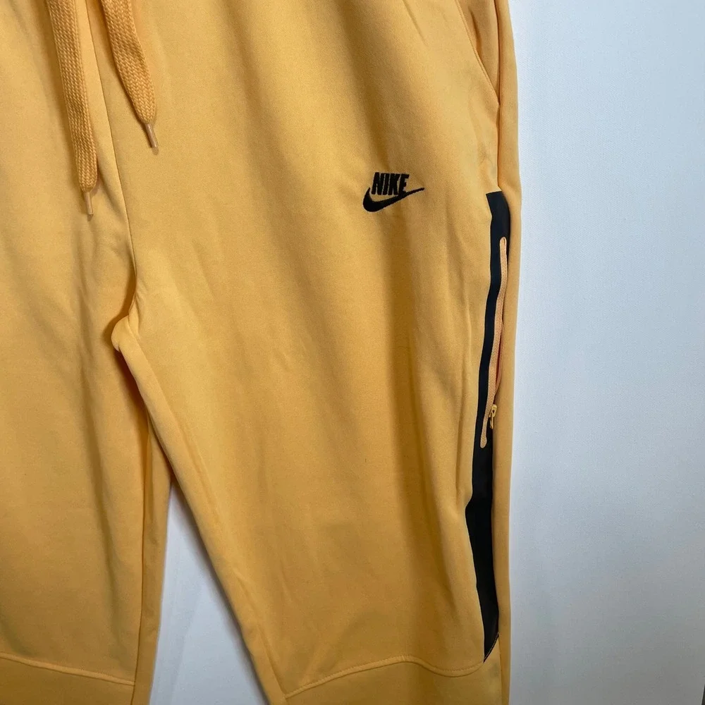 Nike tech fleece